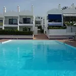 Pool View Yard بيت للعطل *