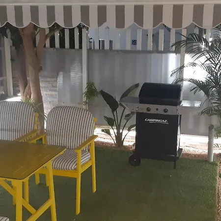 Pool View Yard بيت للعطل بلايا ديل إنغلز