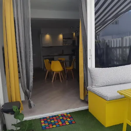 Pool View Yard Сasa de vacaciones