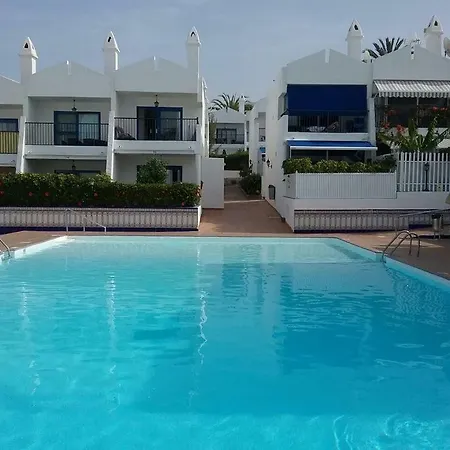 Pool View Yard Сasa de vacaciones *